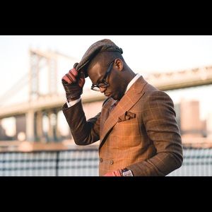 Meet your Posher, Derrick